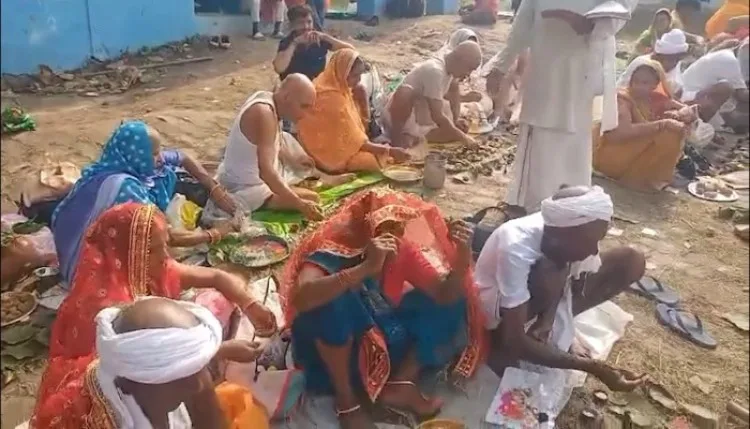 बिहार के पुनपुन तट पर उमड़े श्रद्धालु, पितृ मोक्ष के लिए किया पिंडदान