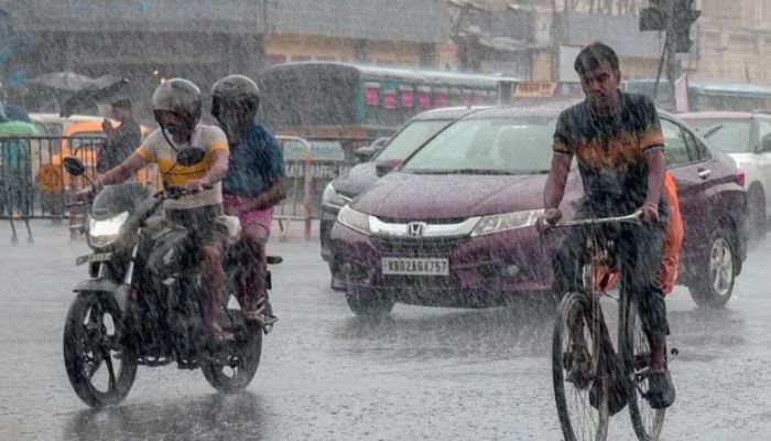 Delhi-NCR Weather: दिल्ली-एनसीआर में इस हफ्ते होगी झमाझम बारिश, लेकिन उमस बढ़ाएगी मुसीबत