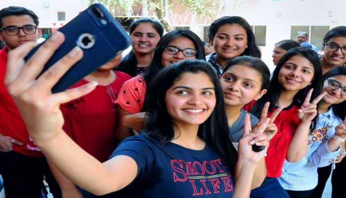 UPMSP UP Board Result 2026:  यूपी बोर्ड 10वीं-12वीं का परिणाम जारी, कशिश और शिखा ने किया टॉप