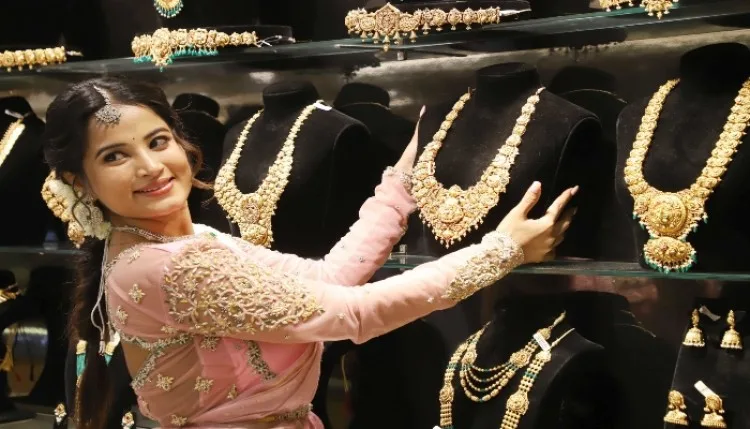 सोना-चांदी में आएगी जोरदार तेजी! Gold $5,600, Silver $120 तक