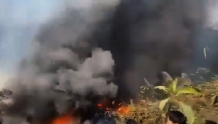 अमेरिका में इंटरनेशनल एयरपोर्ट पर उड़ान भरते ही कार्गो प्लेन हुआ क्रैश; 4 की मौत और 11 घायल