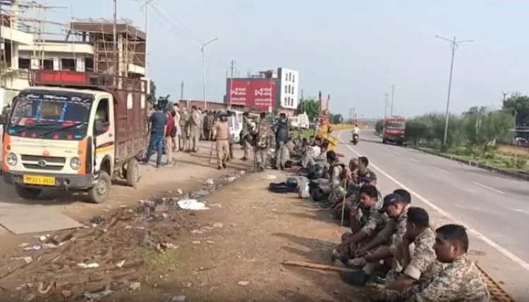दतिया में 12 घंटे के बाद चक्काजाम समाप्त, एएसपी समेत कई अधिकारी चोटिल