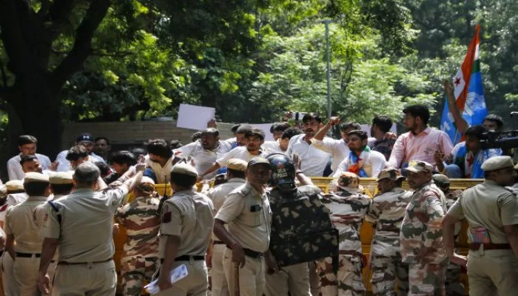 सीईसी ज्ञानेश कुमार के खिलाफ उतरेगी AAP, किया ये ऐलान
