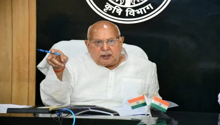 दो गुना आमदनी के लिए जूझ रहा किसान, सरकार ने दिया हर मदद का भरोसा