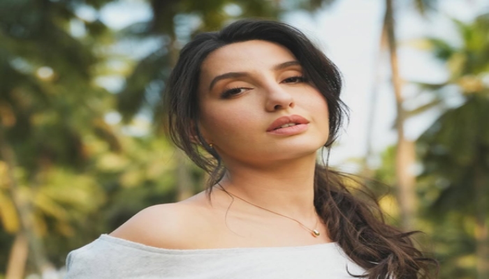 Nora Fatehi NCW Hearing :   'सरके चुनर' विवाद, महिला आयोग के समक्ष अपनी सफाई पेश करेंगी नोरा फतेही