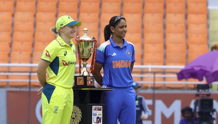 IND W vs AUS W : मैदान पर उतरते ही कप्तान हरमनप्रीत ने रचा इतिहास, यहां देखें भारत बनाम ऑस्ट्रेलिया वनडे का सीधा प्रसारण