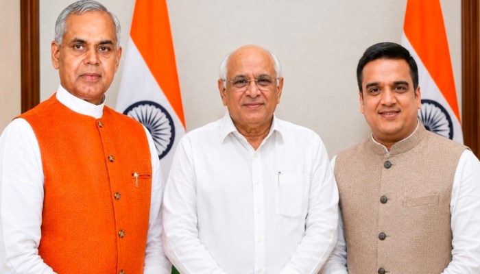 PM मोदी की अपील का असर: सीएम भूपेंद्र पटेल ने घटाया काफिला, बस में सफर करेंगे राज्यपाल