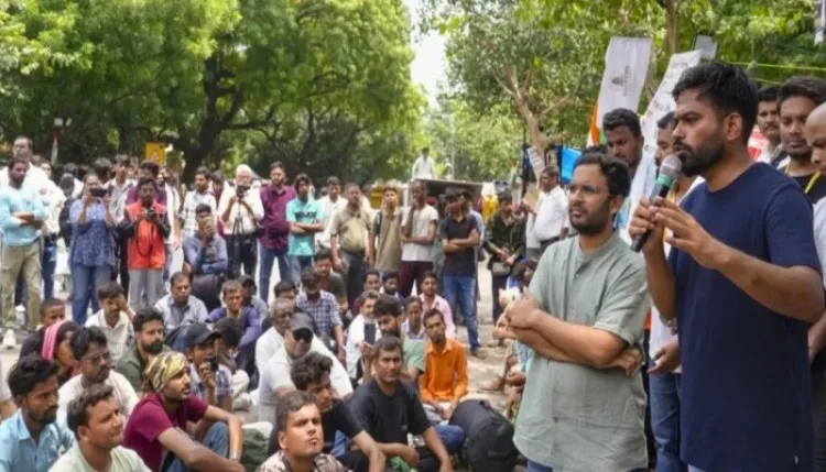 CJP Parliament March: अभिजीत दीपके के नेतृत्व में प्रदर्शन, सुरक्षा के कड़े इंतजाम, मनीष सिसोदिया ने सरकार को घेरा