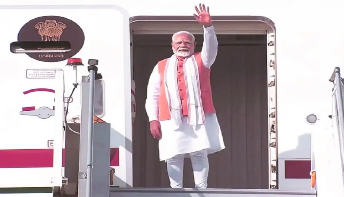 PM Modi South Africa Visit: साउथ अफ्रीका रवाना हुए प्रधानमंत्री नरेंद्र मोदी, शिखर सम्मेलन में होंगे शामिल