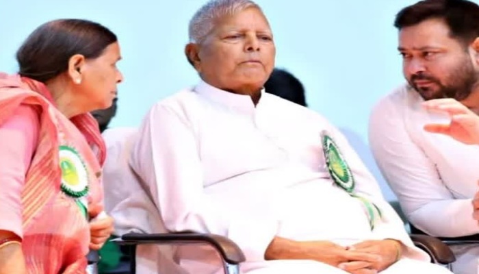 बिहार : राजद की समीक्षा बैठक में तेजस्वी यादव को चुना गया विधायक दल का नेता, हार पर हुई चर्चा