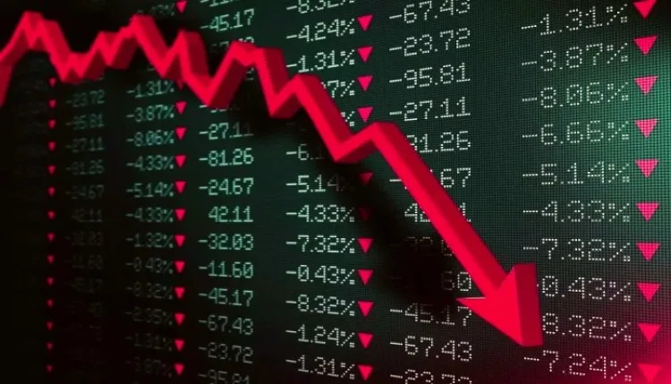 Stock Market Today: शेयर बाजार में मचा हाहाकार, सेंसेक्स 800 अंक लुढ़का