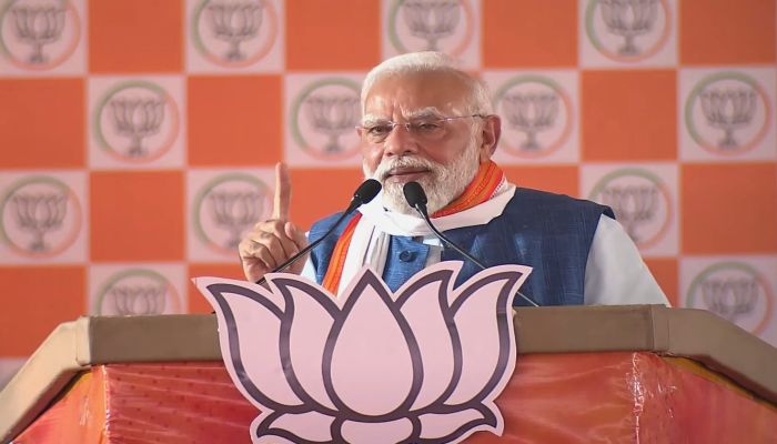 RJD ने कांग्रेस की कनपटी पर कट्टा रखकर मुख्यमंत्री पद छीना, आरा से PM Modi का महागठबंधन पर वार