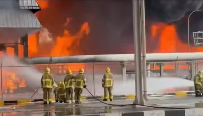 Kuwait Airport पर ड्रोन से हमलाः टर्मिनल भवन को भारी नुकसान, खाड़ी में बढ़ा युद्ध का खतरा