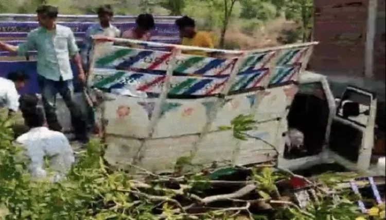 छिंदवाड़ा-बैतूल हाईवे पर बड़ा हादसा, पिकअप वाहन और ट्रक की जोरदार भिड़ंत में 5 मजदूरों की मौत
