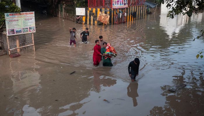 यमुना में बाढ़ के बाद बीमारियों का खतरा बढ़ा, CMO ने बताए बचाव के उपाय