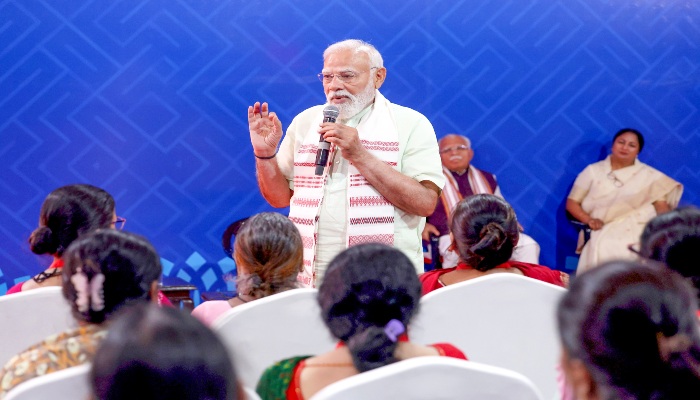 AI युग के लिए तैयार हो शिक्षा: PM Modi ने दिया उद्योग-शोध आधारित कैंपस बनाने का मंत्र