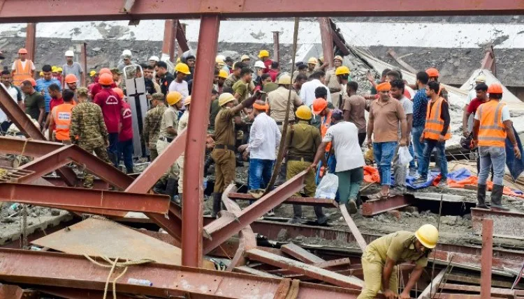 Kolkata Taratala Shed Collapse: खराब डिजाइन और घटिया निर्माण सामग्री बनी हादसे की वजह, KMC की रिपोर्ट में बड़ा खुलासा