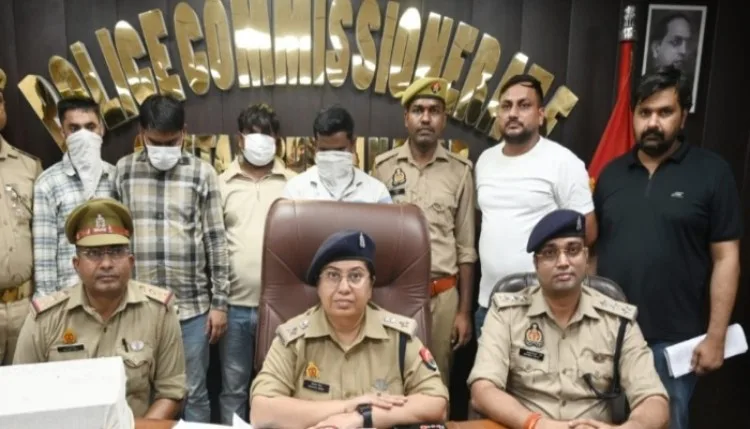 नोएडा में दो फर्जी काॅल सेंटरों का पर्दाफाश, नौकरी और लोन के नाम पर ठगी करने वाले 4 गिरफ्तार