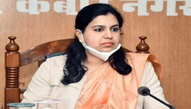 मुझ पर इस मिट्टी का कर्ज था...IAS दिव्या मित्तल ने किया इमोशनल पोस्ट