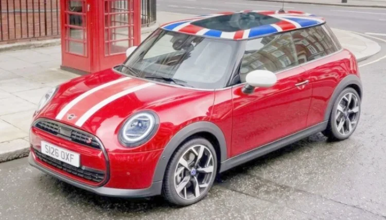Mini Cooper Oxford Edition भारत में लॉन्च, जानिए कीमत और फीचर्स