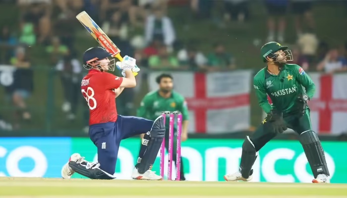 T20 World Cup : टी20 विश्वकप में लक्ष्य का पीछा करते हुए शतकीय पारी खेलने वाले पहले कप्तान बनें हैरी ब्रूक ... जानें और किन तीन दिग्गज प्लेयरों ने लगाए हैं शतक