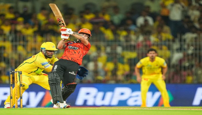 CSK vs SRH: सीएसके को हराकर प्लेऑफ में पहुंची हैदराबाद, जीटी ने भी किया क्वालीफाई, चेन्नई की बढ़ीं मुश्किलें