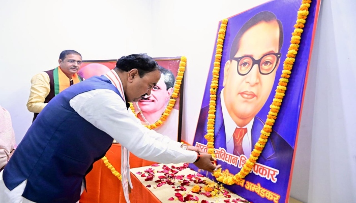 डबल इंजन सरकार में चहुँमुखी विकास : मिर्जापुर दौरे में उप मुख्यमंत्री केशव प्रसाद मौर्य के सख्त निर्देश