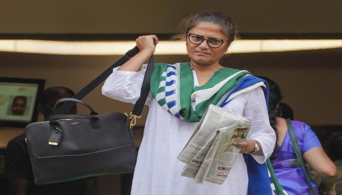Sushmita Dev Resigns: टीएमसी में इस्तीफे का सिलसिला जारी, सुखेंदु और काकोली के बाद अब सुष्मिता देव ने दिया इस्तीफा