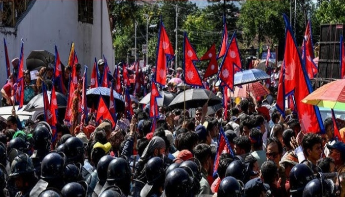 Nepal Takhtapalat: नेपाल में प्रधानमंत्री और राष्ट्रपति का इस्तीफा, सेना के हाथ में कमान