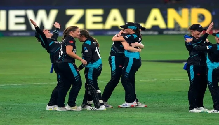 New Zealand vs Ireland: न्यूजीलैंड ने रोमांचक मुकाबले में आयरलैंड को 4 रनों से दी शिकस्त, सेमीफाइनल की उम्मीदें रखीं बरकरार