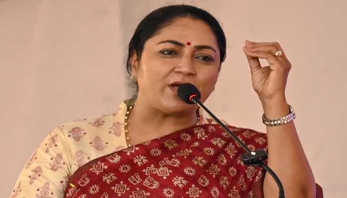 सीएम रेखा गुप्ता ने वर्चुअल मीटिंग में की विकास कार्यों की समीक्षा, ‘मेट्रो मंडे’ और ‘वर्क फ्राॅम होम’ का पालन करने के निर्देश