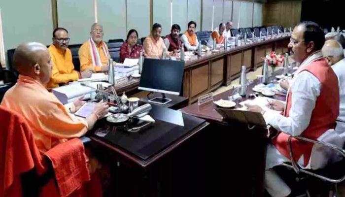 Yogi Cabinet Expansion: योगी कैबिनेट का होगा विस्तार, 6 मंत्रियों को मिलेगी जगह,  जानें क्या है पार्टी का नया फॉर्मूला