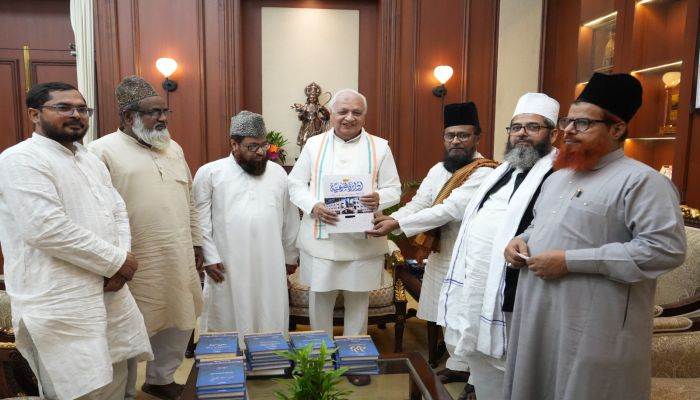 बरेली घटना पर राष्ट्रपति व प्रधानमंत्री से हस्तक्षेप की मांग, ऐदारा-ए-शरिया ने सौंपा ज्ञापन