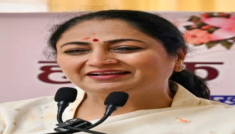 दिल्ली की सीएम रेखा गुप्ता के जन्मदिन पर योगी आदित्यनाथ ने दीं शुभकामनाएं