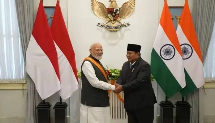 PM Modi को Indonesia ने सर्वोच्च सम्मान से नवाजा, 'बिन्तांग अदिपुर्ना' मेडल से हुए सम्मानित, अब तक 25 से अधिक देशों में मिल चुका है सर्वोच्च राष्ट्रीय सम्मान
