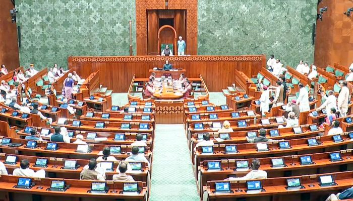 Special Parliament session: संसद में महिला आरक्षण और परिसीमन से जुड़े विधेयक पेश, बिल को लेकर सांसदों में तीखी बहस