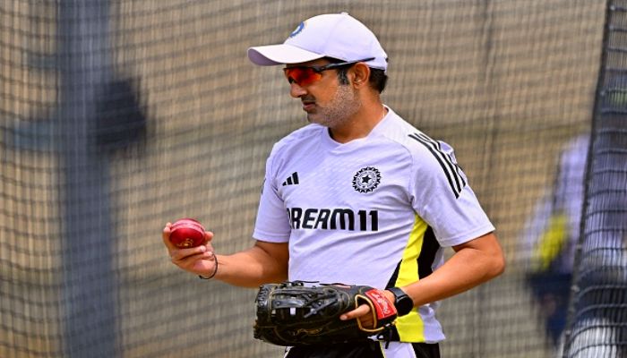 Gautam Gambhir: टीम इंडिया का अचानक साथ छोड़कर भारत लौटे गौतम गंभीर, सामने आई बड़ी वजह
