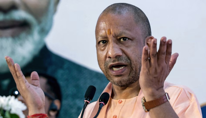 Yogi Adityanath : यूपी में पुलिसकर्मियों को रील बनाने से रोका, सीएम योगी ने दी सख्त चेतावनी