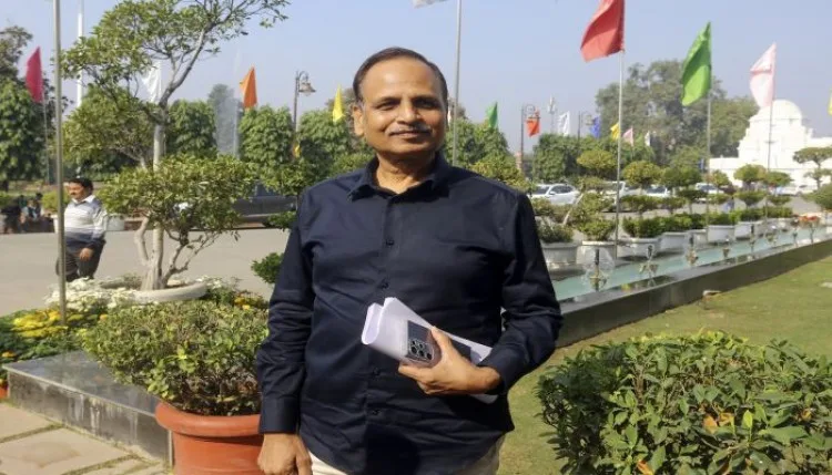 सत्येंद्र जैन को मिली जमानत, अरविंद केजरीवाल ने साधा केंद्र पर निशाना