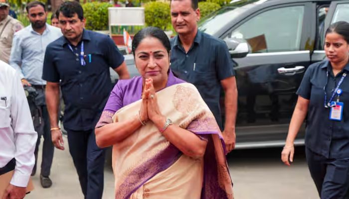 Rekha Gupta: सीएम रेखा गुप्ता की सुरक्षा में हुआ बड़ा बदलाव, अब मिलेगी Z कैटेगरी की CRPF सिक्योरिटी