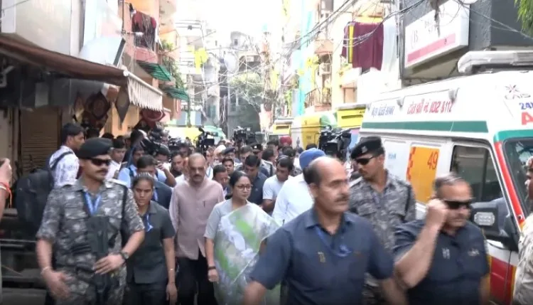 सीएम रेखा गुप्ता ने किया घटनास्थल का दौरा, अधिकारियों से ली जानकारी