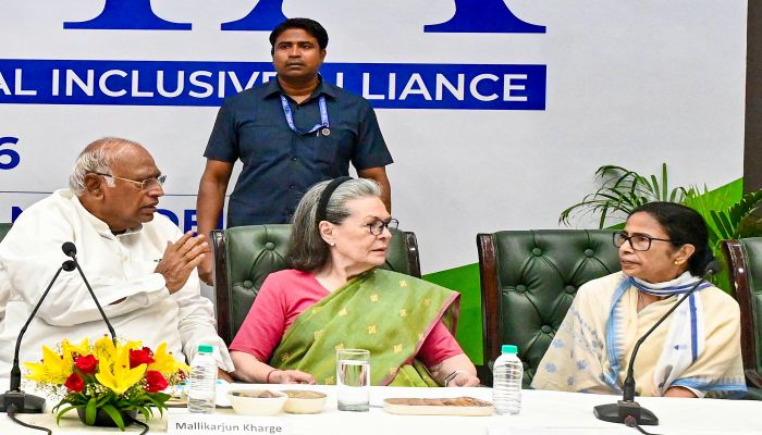 INDIA bloc meeting: खड़गे ने केंद्र सरकार पर साधा निशाना, उठाए कई गंभीर सवाल