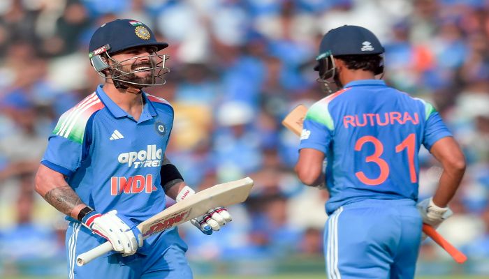 IND vs SA: कोहली-गायकवाड़ की जोड़ी ने रचा इतिहास, सीरीज बचाने के लिए साउथ अफ्रीका को मिली 359 रनों की चुनौती