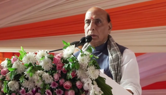 Rajnath Singh In Lucknow : भारत की सुरक्षा और विकास पर कोई आंच नहीं: लखनऊ को रक्षा हब बनाने के बाद अब 'सप्लाई सेंटर' बनाने की तैयारी