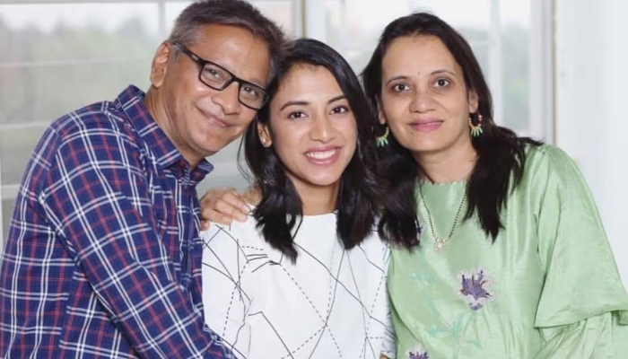 Smriti Mandhana Father : शादी से पहले पिता अस्पताल में भर्ती, स्मृति मंधाना का वायरल वीडियो सोशल मीडिया पर छाया