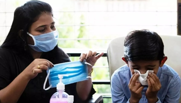 बदलते मौसम में बढ़ा बीमारियों का खतरा, Infection से बचाव के लिए अपनाएं ये आसान Health Tips