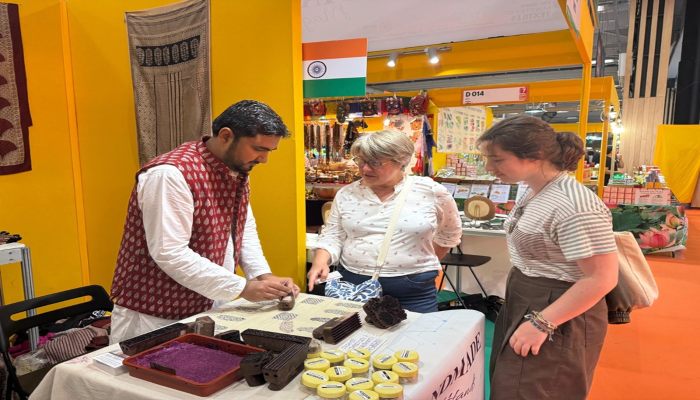 MP के बाघ प्रिंट की फ्रांस में धूम, अंततराष्ट्रीय प्रदर्शनी में मिल रही पहचान