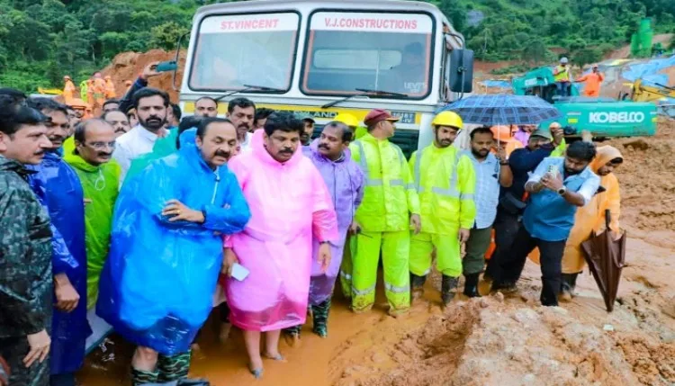 केरल में बाढ़ और भूस्खलन, तीन की मौत; सीएम ने की स्थिति की समीक्षा