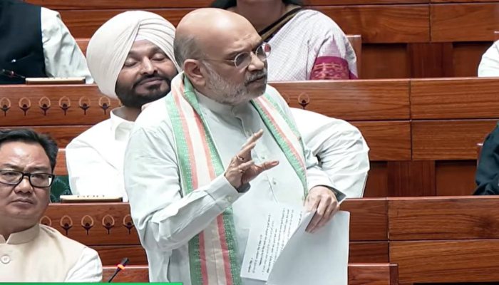 Amit Shah Lok Sabha Speech : लोकसभा में नक्सलवाद पर बरसे अमित शाह, कांग्रेस को सुनाई खरी-खरी
