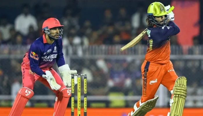 RR vs RCB Live Score: आरसीबी ने राजस्थान के सामने रखा 202 रनों का टारगेट, रजत पाटीदार ने खेली कप्तानी पारी